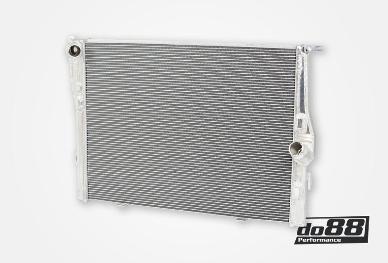 do88 07-13 BMW M3 (E90/E92/E93) Aluminum Radiator