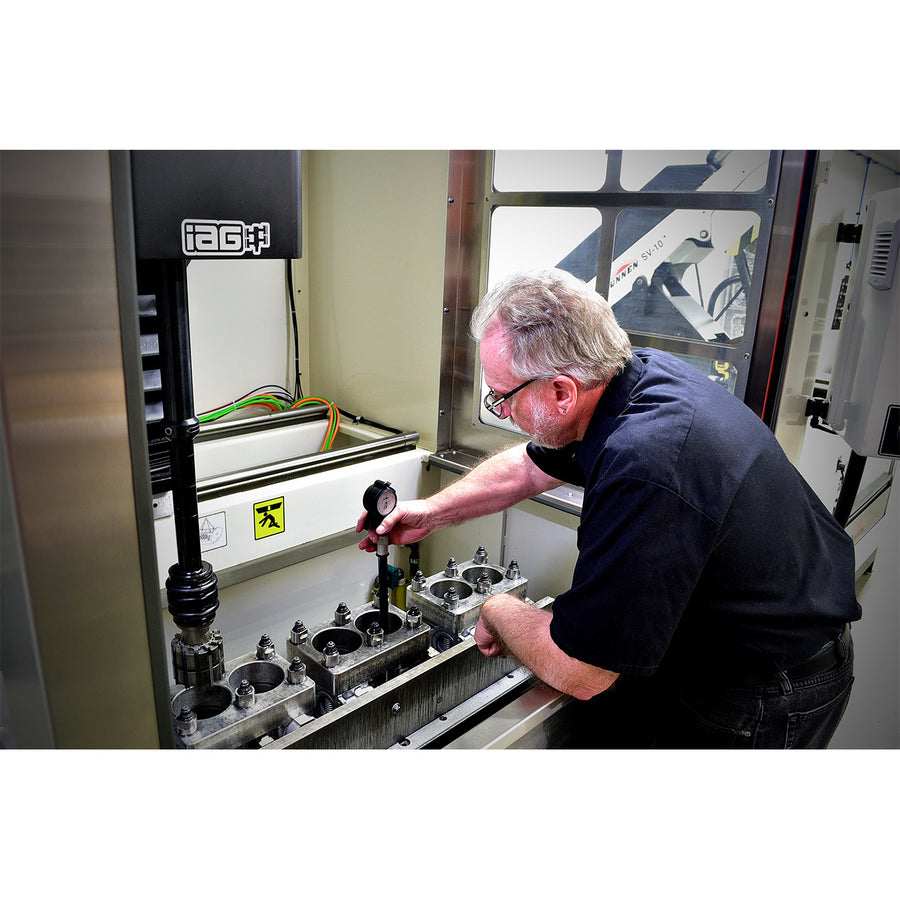 IAG 800 FA20 DIT Closed Deck Case Half