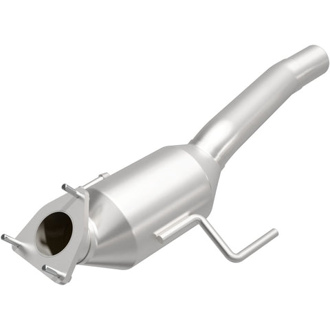 MagnaFlow Direct Fit Catalytic Converter 04-07 VW Touareg 4.2L Passenger Side