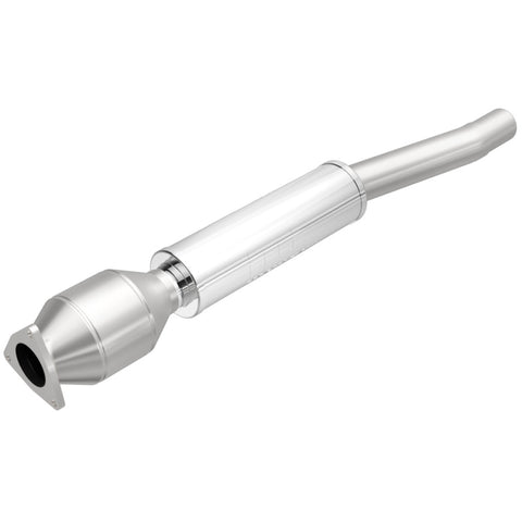 MagnaFlow Direct Fit Catalytic Converter 04/06 VW Phaeton 4.2L Rear Driver Side