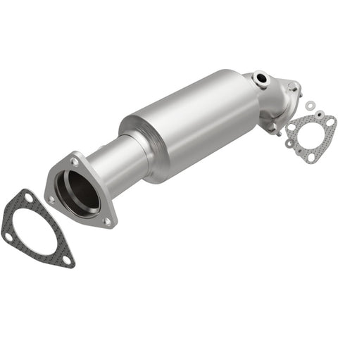 MagnaFlow Direct Fit Catalytic Converter 97-00 Audi A4 1.8L