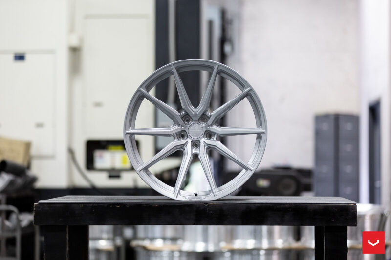 Vossen HF-3 19x8.5 / 5x112 / ET30 / 66.56 / Flat - Satin Silver Wheel