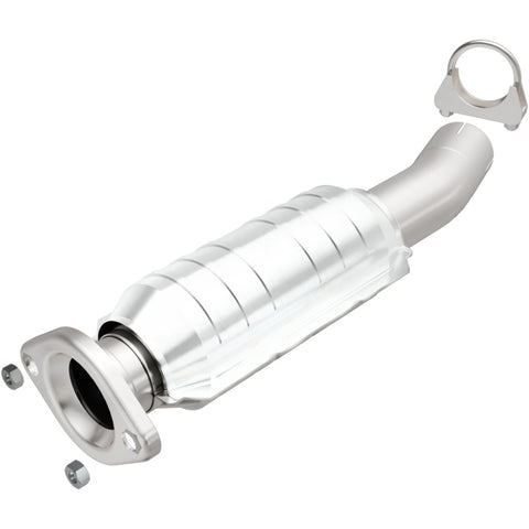 MagnaFlow Direct Fit Catalytic Converter 04 Toyota Sienna 3.3L